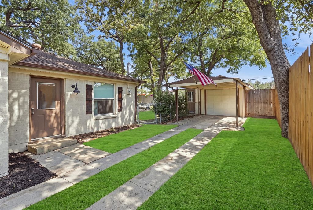 712 Thersa Drive, River Oaks, TX 76114 — photo 4
