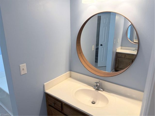 7605 Keating Drive, Stokesdale, NC 27310