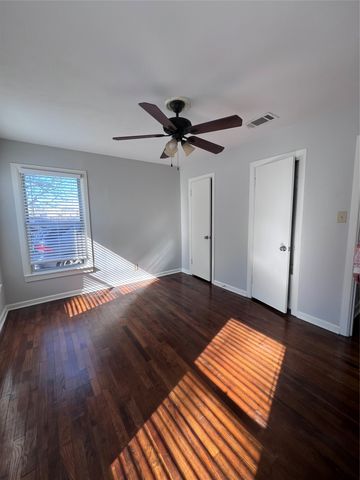 207 Merritt Street, Fort Worth, TX 76114