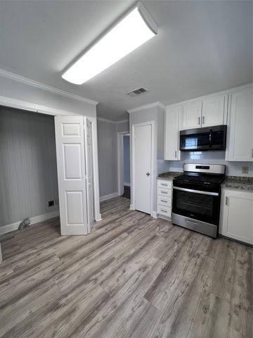 207 Merritt Street, Fort Worth, TX 76114