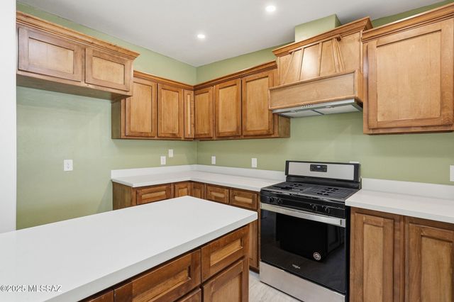 7061 E Edgemont Street, Tucson, AZ 85710