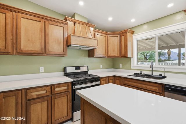 7061 E Edgemont Street, Tucson, AZ 85710