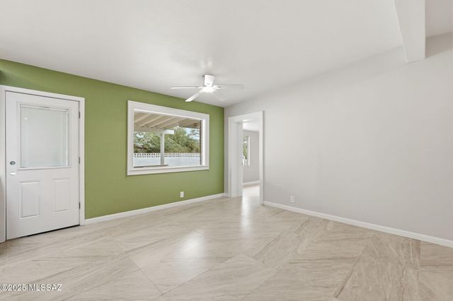 7061 E Edgemont Street, Tucson, AZ 85710