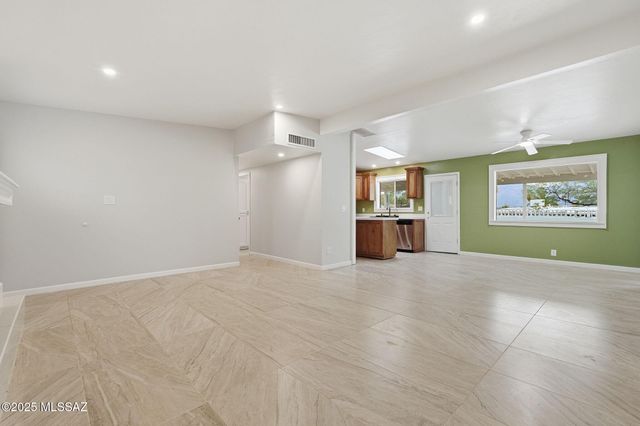 7061 E Edgemont Street, Tucson, AZ 85710