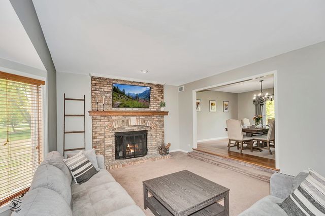 17628 S Williamsburg Drive, Plainfield, IL 60586