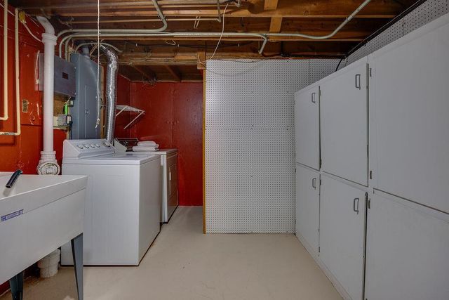 4602 Esch Lane, Madison, WI 53704