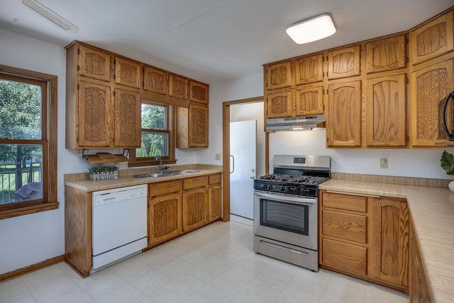 4602 Esch Lane, Madison, WI 53704