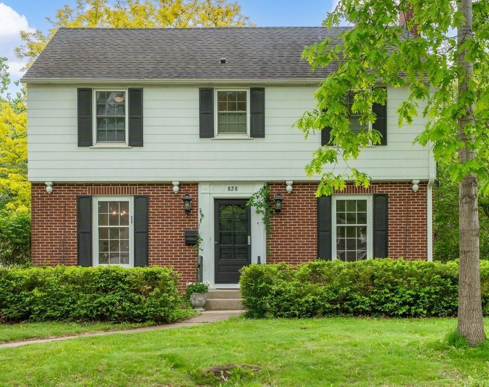 828 11th Street SW, Rochester, MN 55902