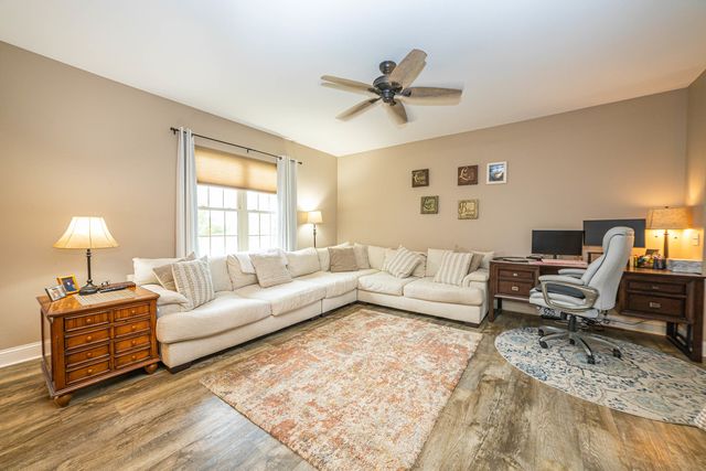 26708 W Megan Drive, Channahon, IL 60410