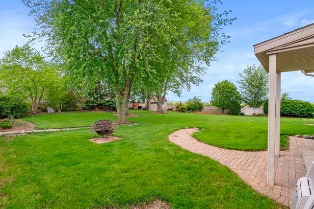 26708 W Megan Drive, Channahon, IL 60410
