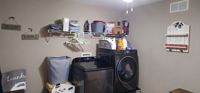 26708 W Megan Drive, Channahon, IL 60410