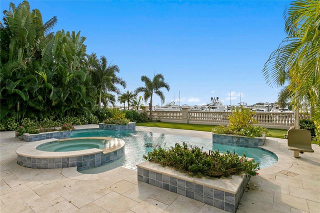 5905 BEACON SHORES STREET, Tampa, FL 33616