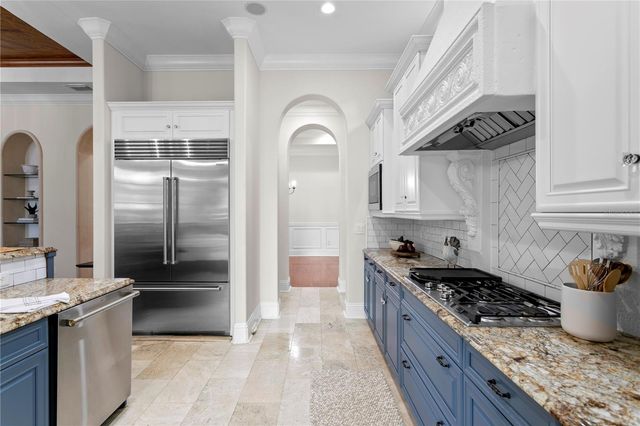 5905 BEACON SHORES STREET, Tampa, FL 33616