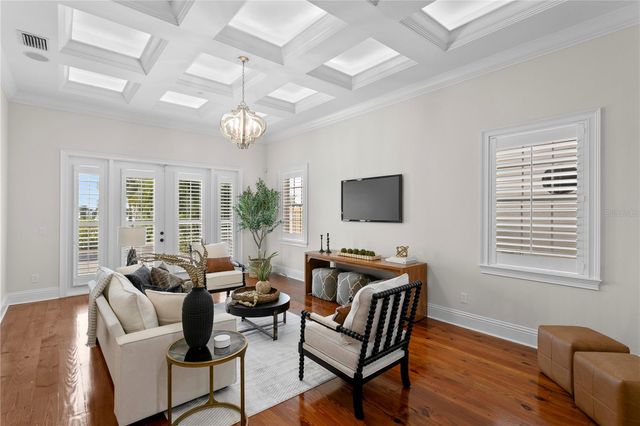 5905 BEACON SHORES STREET, Tampa, FL 33616