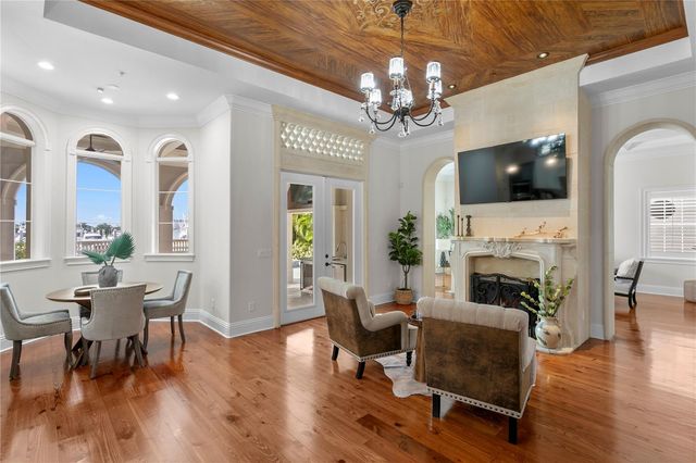 5905 BEACON SHORES STREET, Tampa, FL 33616