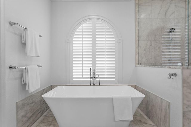 5905 BEACON SHORES STREET, Tampa, FL 33616