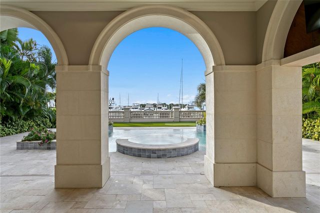 5905 BEACON SHORES STREET, Tampa, FL 33616