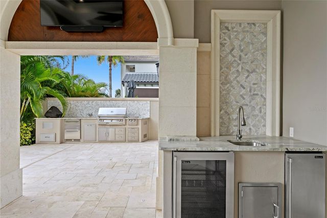 5905 BEACON SHORES STREET, Tampa, FL 33616