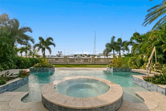 5905 BEACON SHORES STREET, Tampa, FL 33616