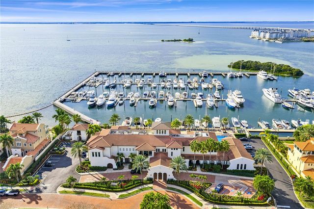 5905 BEACON SHORES STREET, Tampa, FL 33616