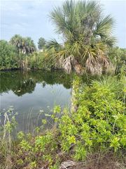 2220 NE 19th PL, Cape Coral, FL 33909