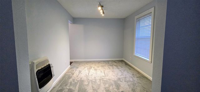 2861 W Devitt Street, Fort Worth, TX 76109