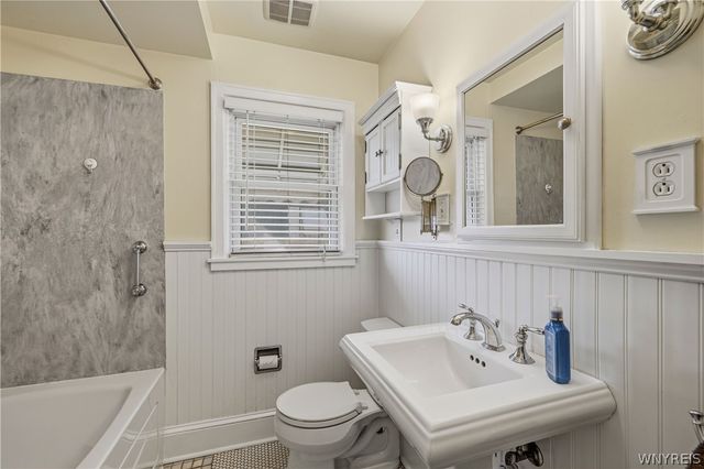 1281 87th Street, Niagara Falls, NY 14304