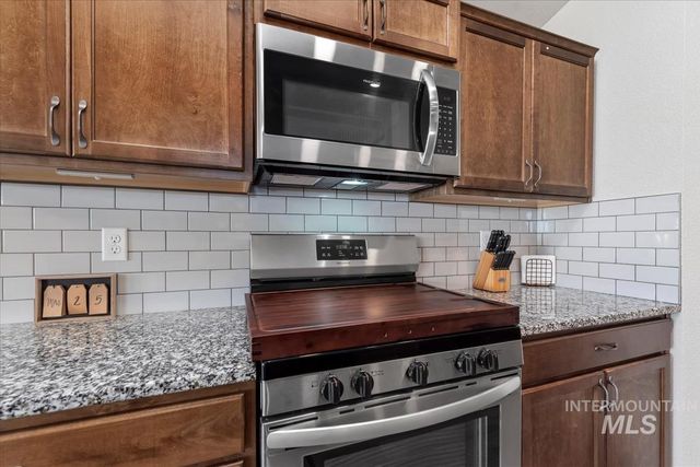 3123 N Greengate Way, Star, ID 83669