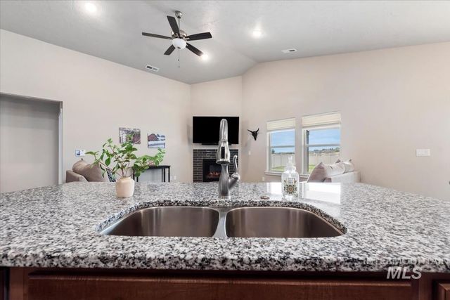 3123 N Greengate Way, Star, ID 83669