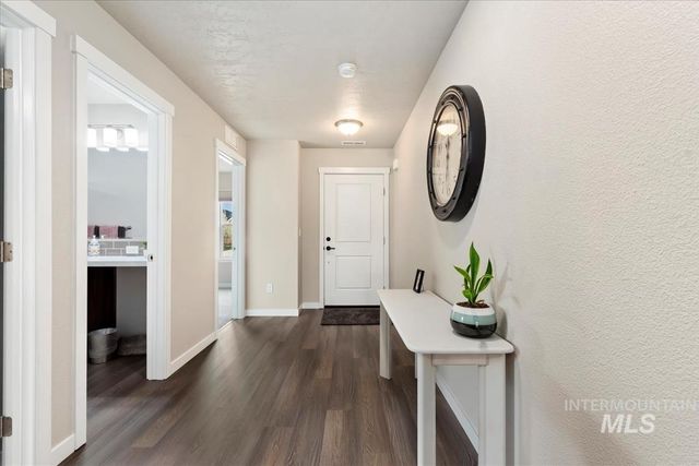 3123 N Greengate Way, Star, ID 83669