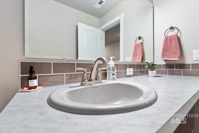 3123 N Greengate Way, Star, ID 83669