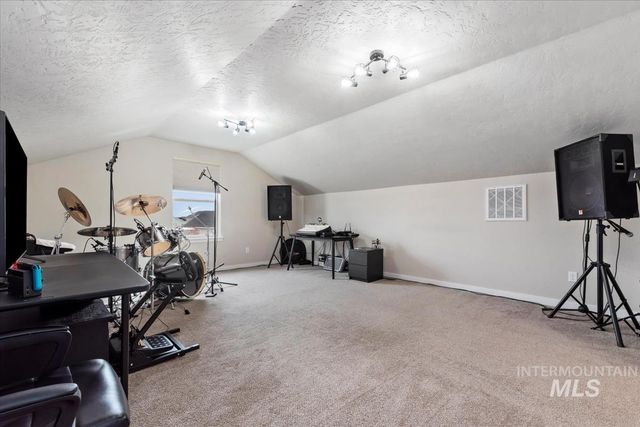 3123 N Greengate Way, Star, ID 83669