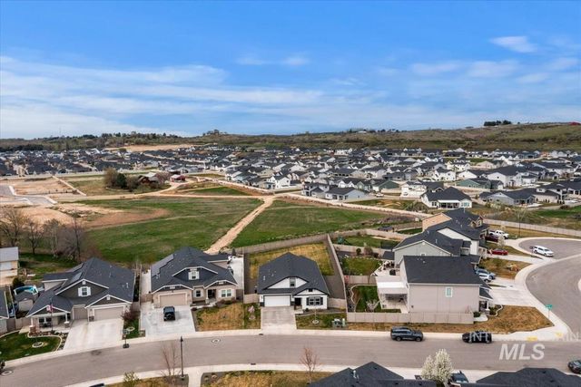 3123 N Greengate Way, Star, ID 83669