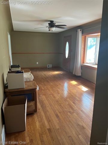 225 Juniper Street, Auburn Hills, MI 48326