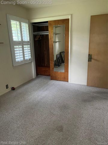 225 Juniper Street, Auburn Hills, MI 48326