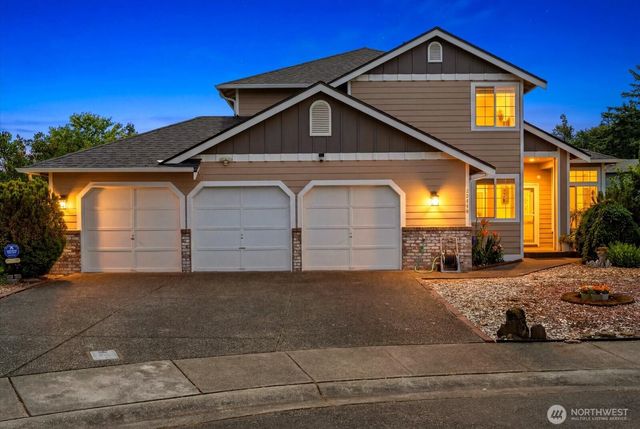 20448 105th Avenue SE, Kent, WA 98031
