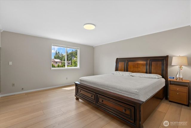 20448 105th Avenue SE, Kent, WA 98031