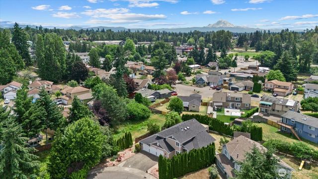 20448 105th Avenue SE, Kent, WA 98031