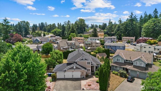 20448 105th Avenue SE, Kent, WA 98031