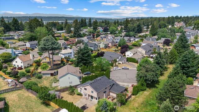 20448 105th Avenue SE, Kent, WA 98031