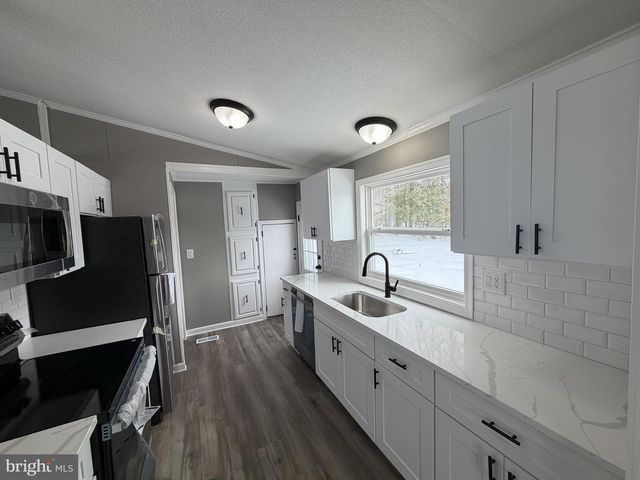 135 COWHIDE CIR, Middle River, MD 21220