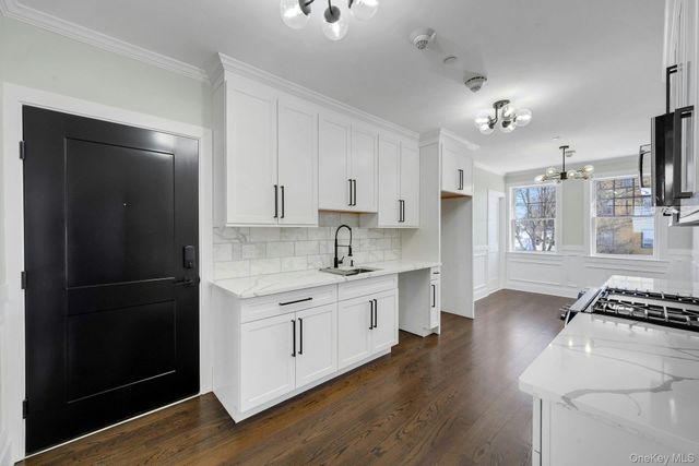 74 Nelson Avenue 4, Harrison, NY 10528