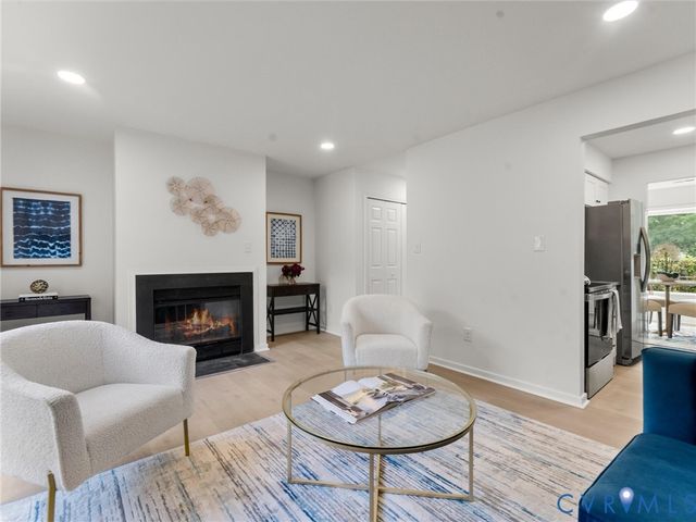 2280 High Bush Cir, Glen Allen, VA 23060
