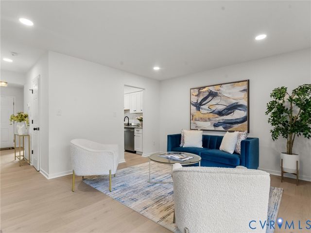 2280 High Bush Cir, Glen Allen, VA 23060