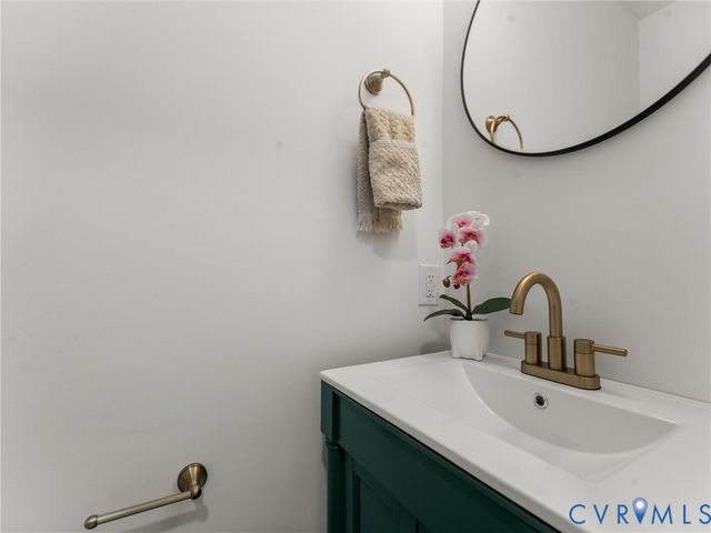 2280 High Bush Cir, Glen Allen, VA 23060