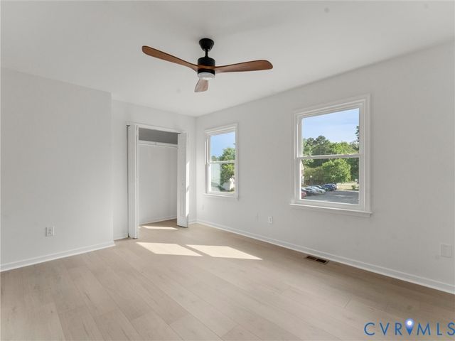 2280 High Bush Cir, Glen Allen, VA 23060