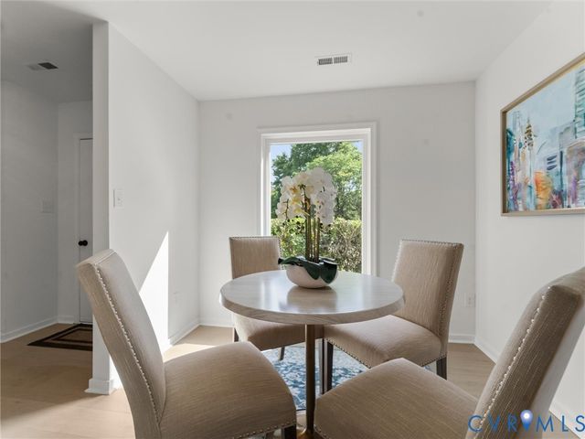 2280 High Bush Cir, Glen Allen, VA 23060