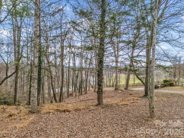 660 & 9999 Glenn Bridge Road, Arden, NC 28704