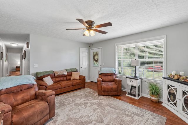45 Roberts Ln, Lebanon, TN 37087