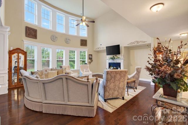 10515 Sweethaven Lane, Harrisburg, NC 28075
